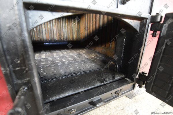 Колосниковая топка котла КВД-0.35 МВт на дровах